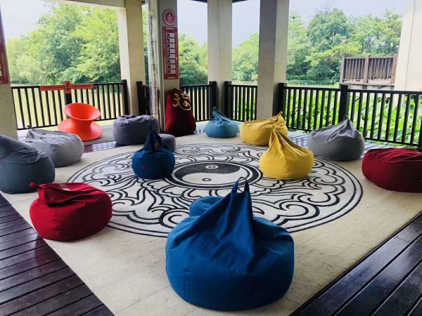 luckysac和muji哪個(gè)好？深度揭秘Luckysac懶人沙發(fā)這3大舒適特性